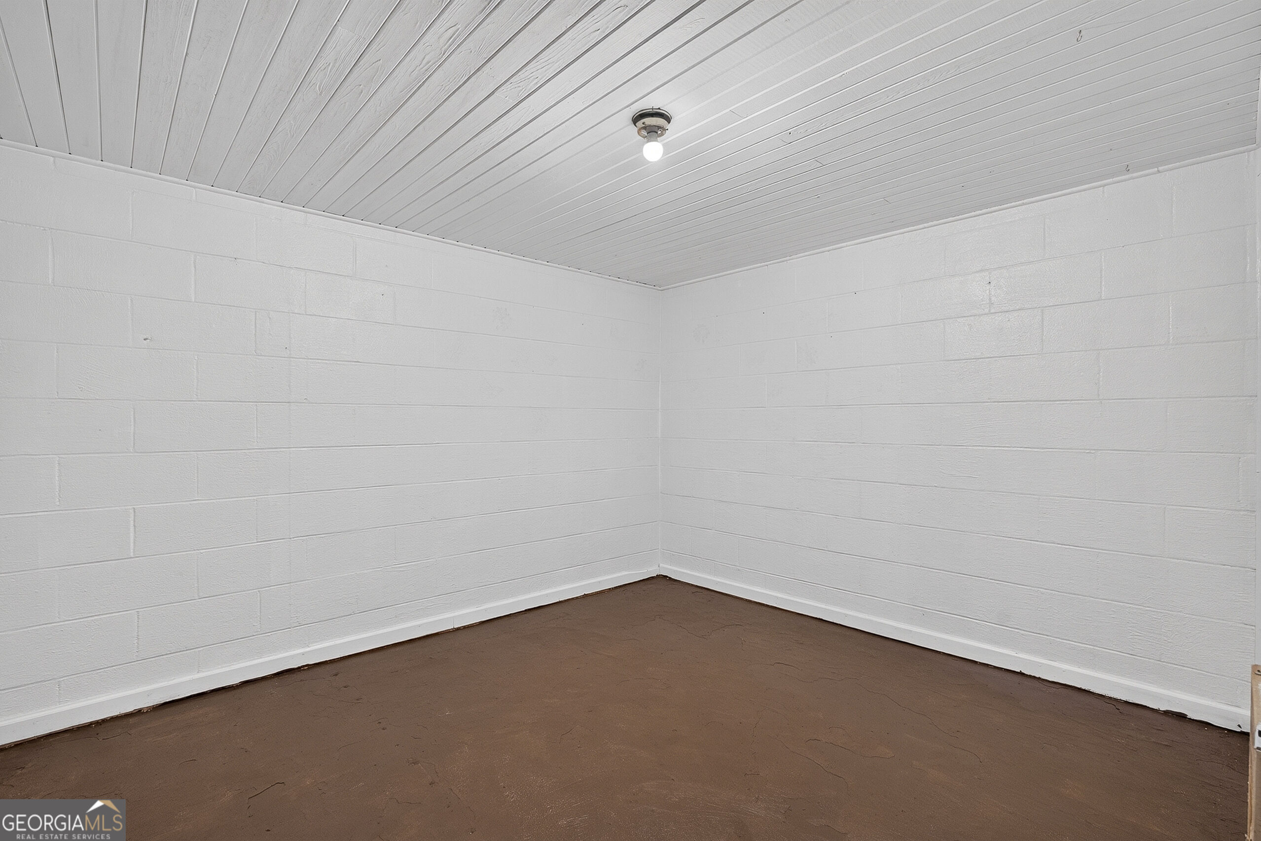 466 Ellington Road Property Photo 35