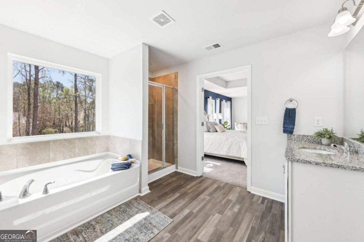 423 Cedar Wood Trace Property Photo 41