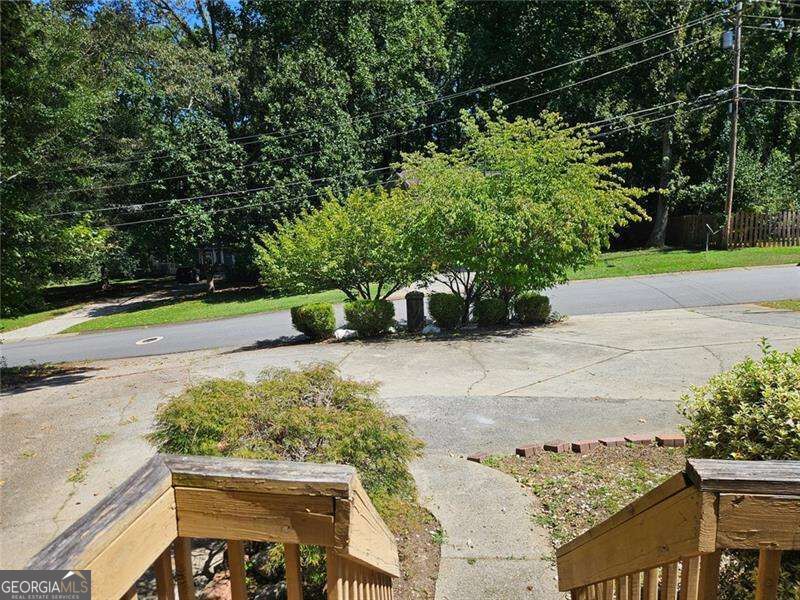 3150 Oak Leaf Court Sw Property Photo 5