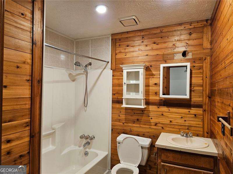 3150 Oak Leaf Court Sw Property Photo 16