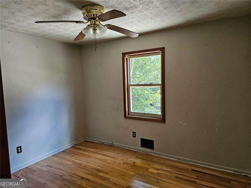 3150 Oak Leaf Court Sw Property Photo 17