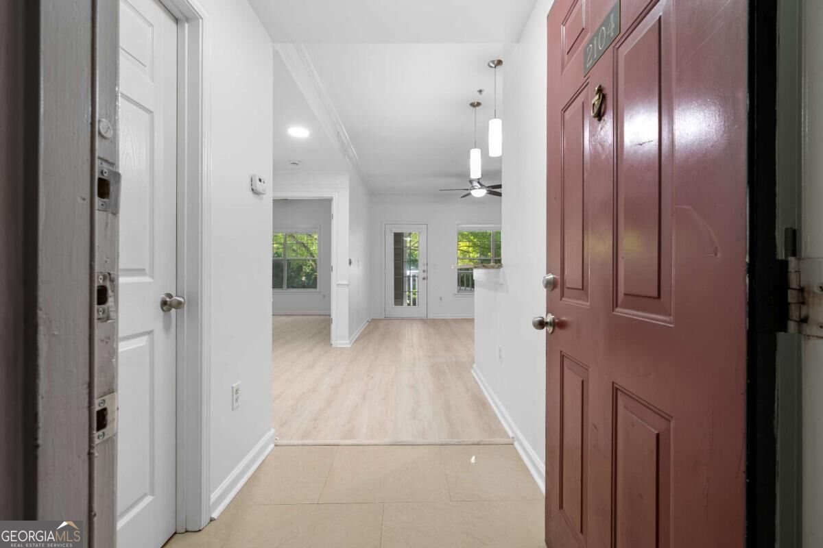 2700 Pine Tree Road Ne # 2104 Property Photo 4