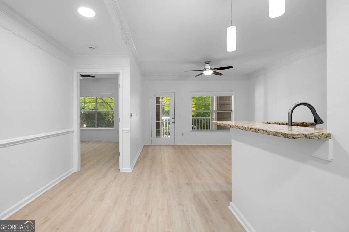 2700 Pine Tree Road Ne # 2104 Property Photo 6