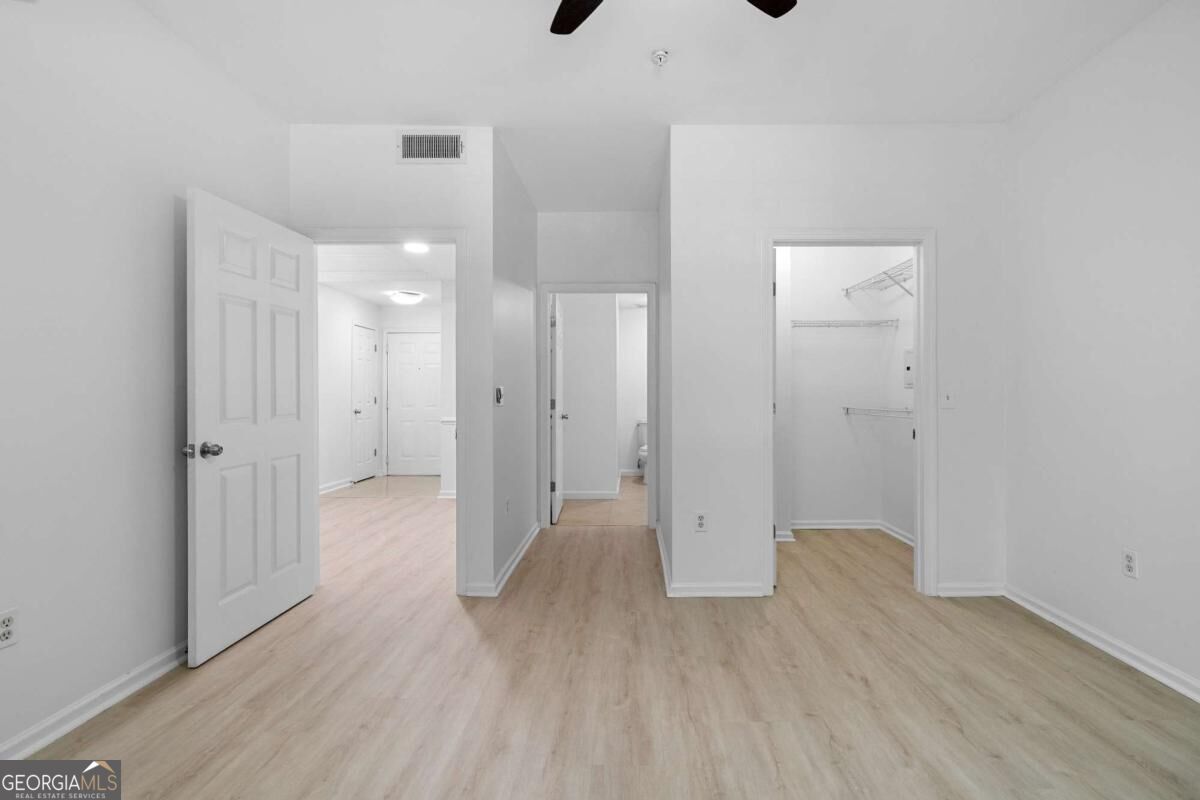 2700 Pine Tree Road Ne # 2104 Property Photo 21