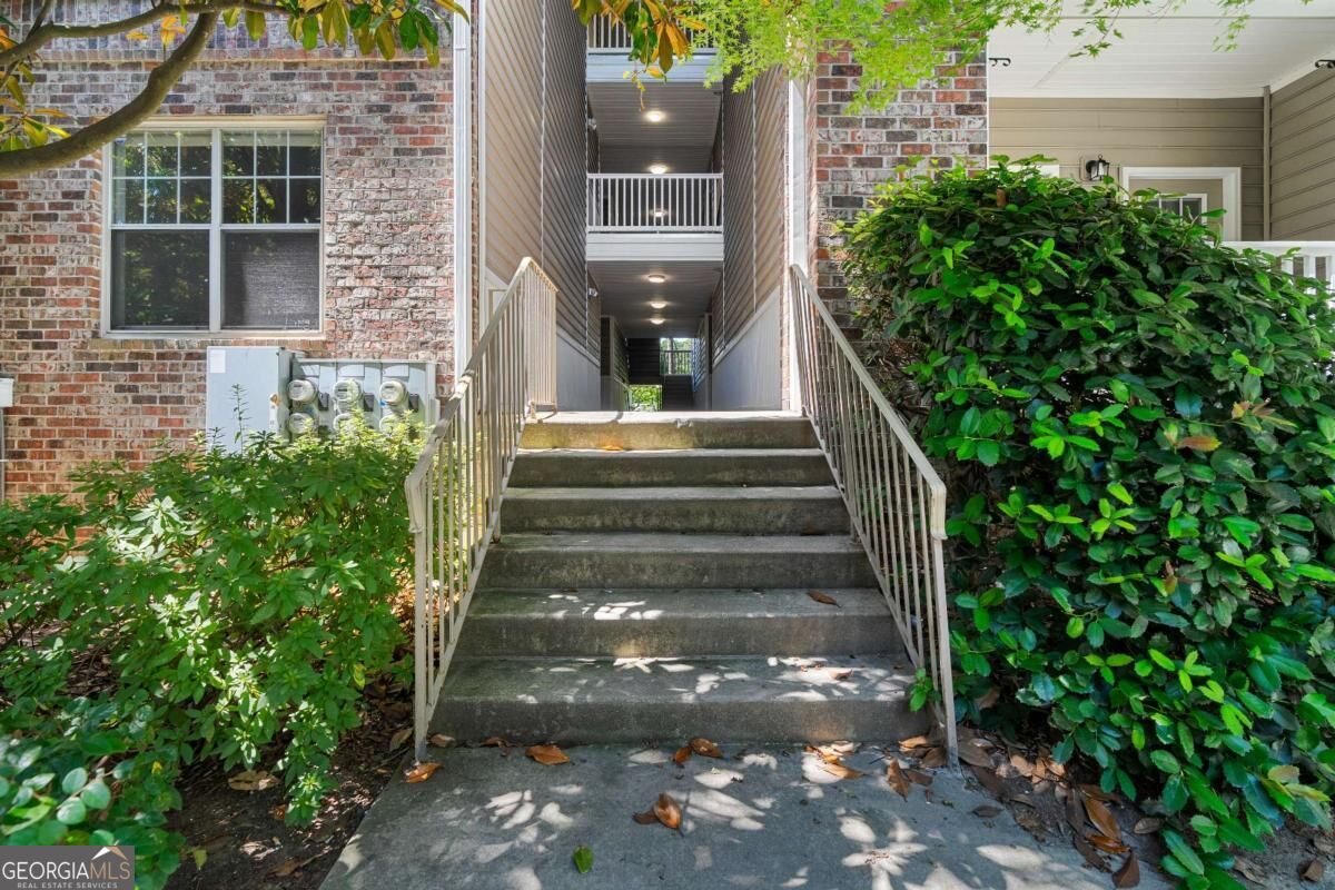2700 Pine Tree Road Ne # 2104 Property Photo 30