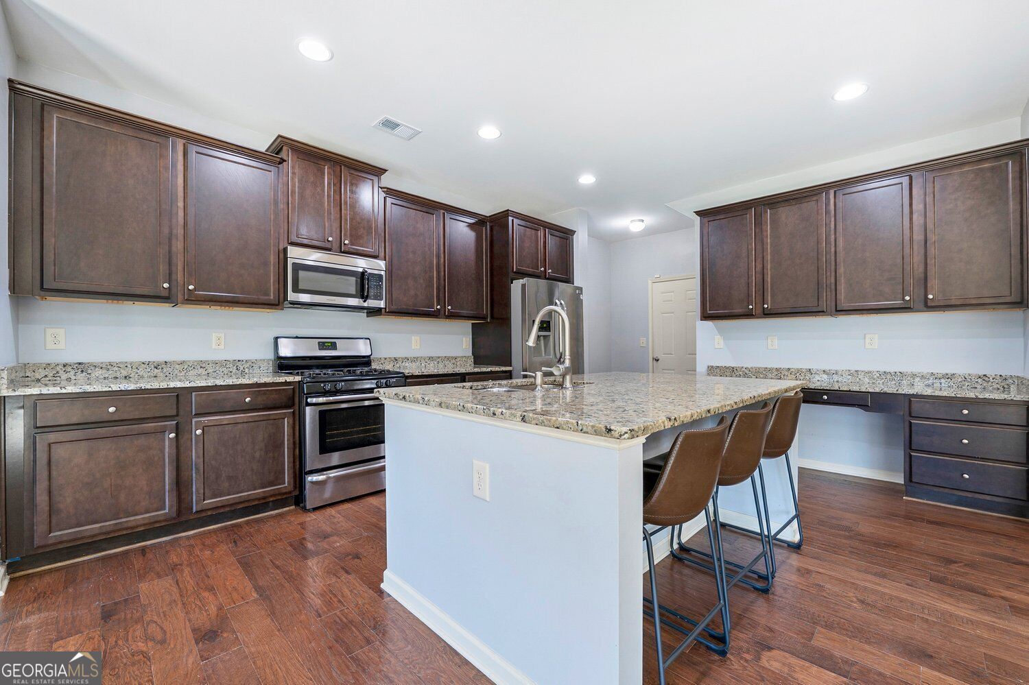4467 Water Mill Drive Property Photo 14
