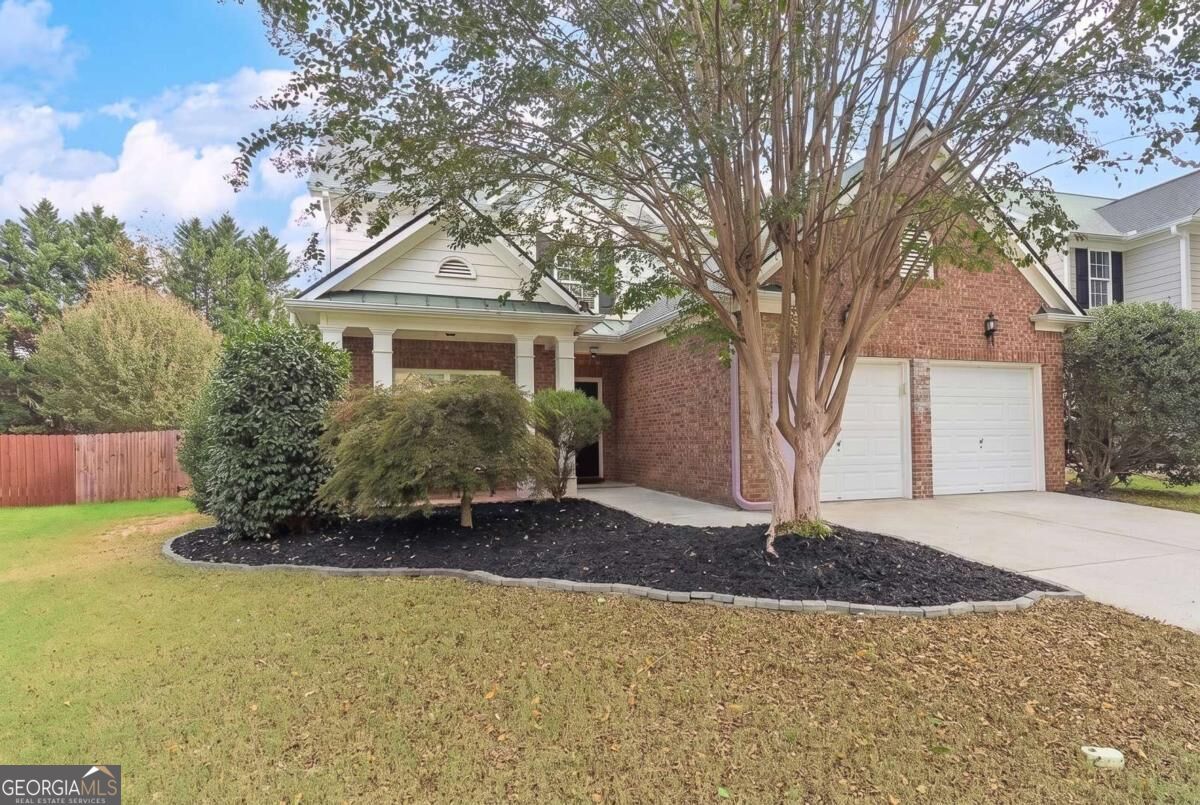 419 Highlands Loop Property Photo 1
