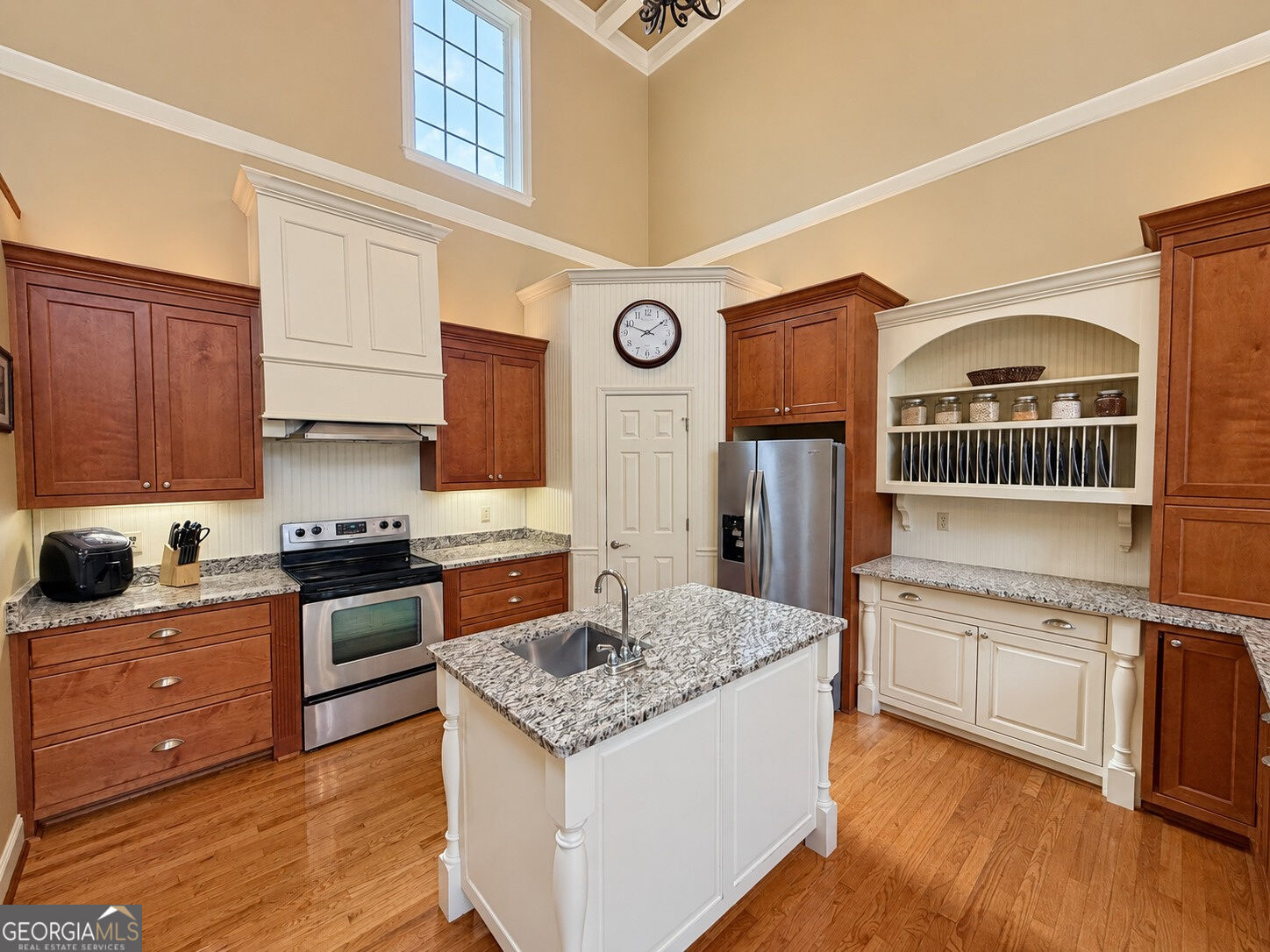 669 Shorewood Circle Property Photo 12