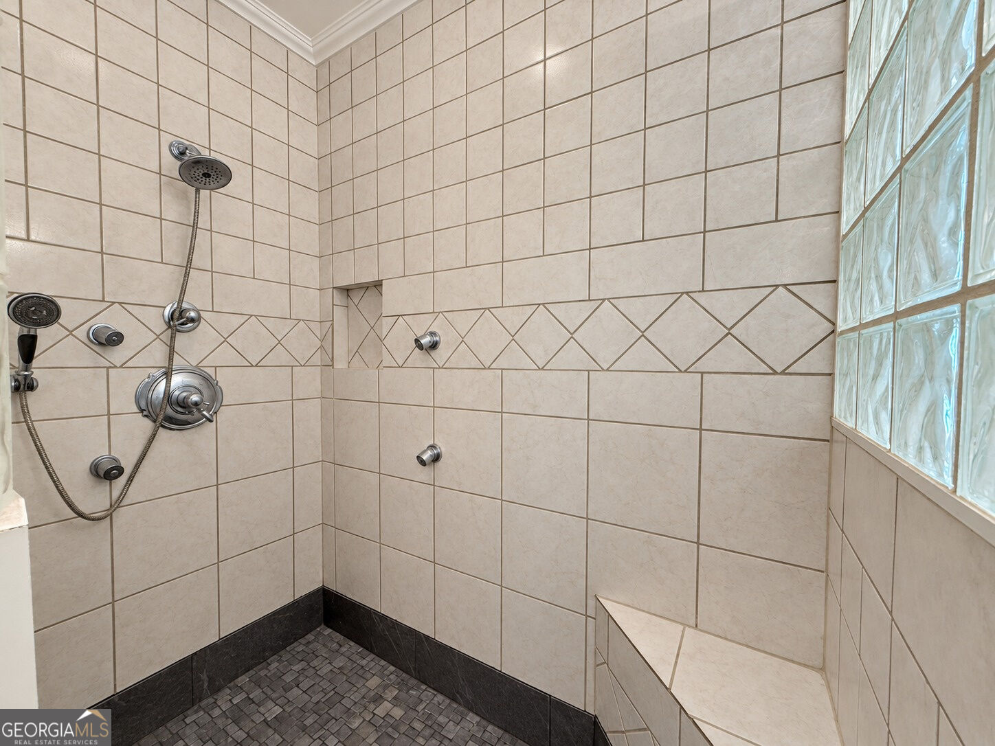 669 Shorewood Circle Property Photo 15