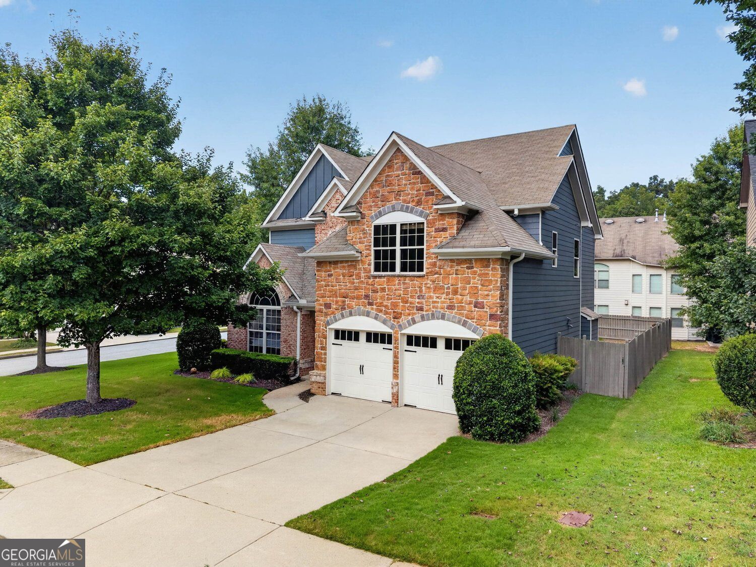 426 Shiloh Manor Drive Property Photo 1