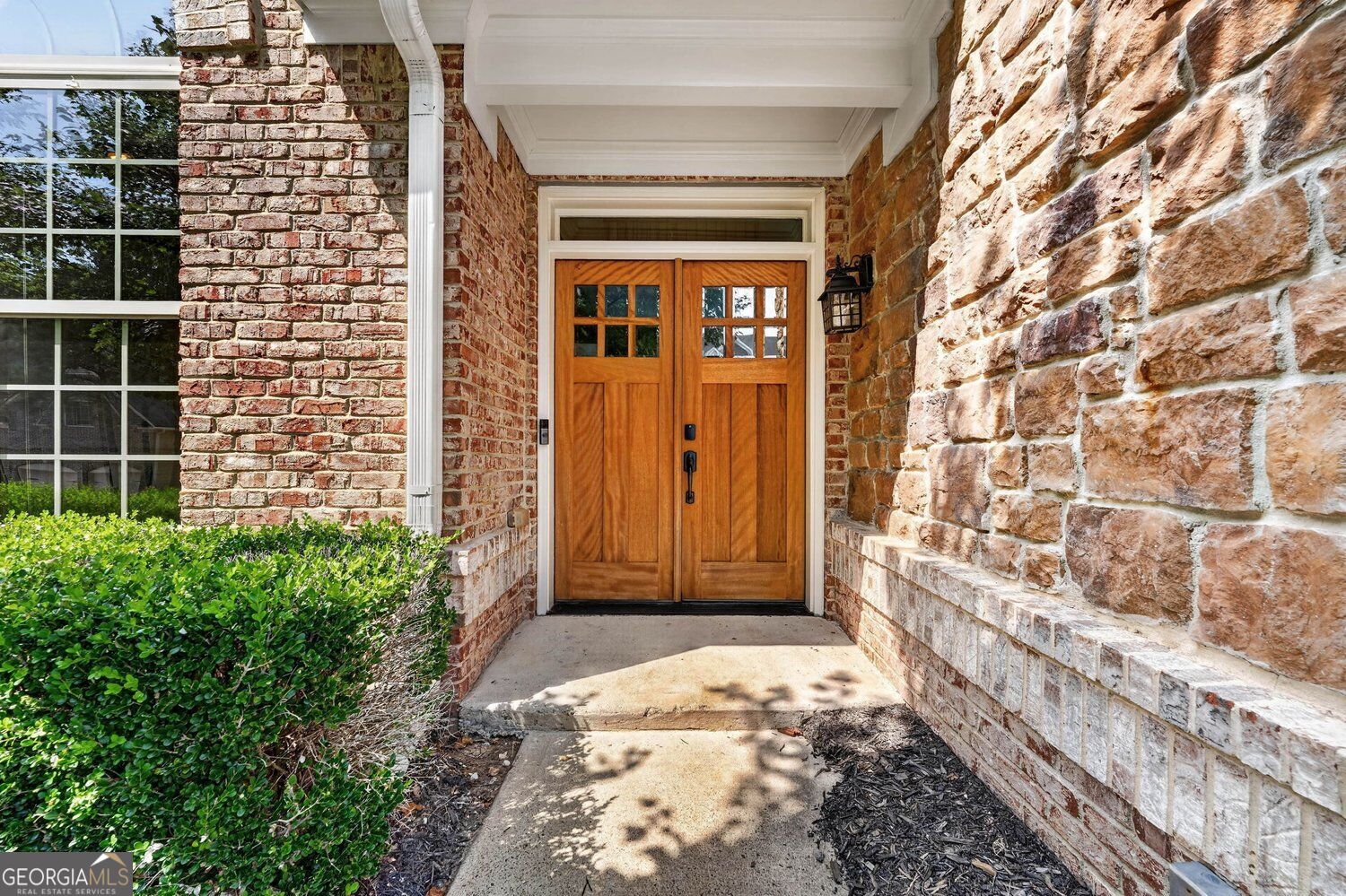 426 Shiloh Manor Drive Property Photo 1