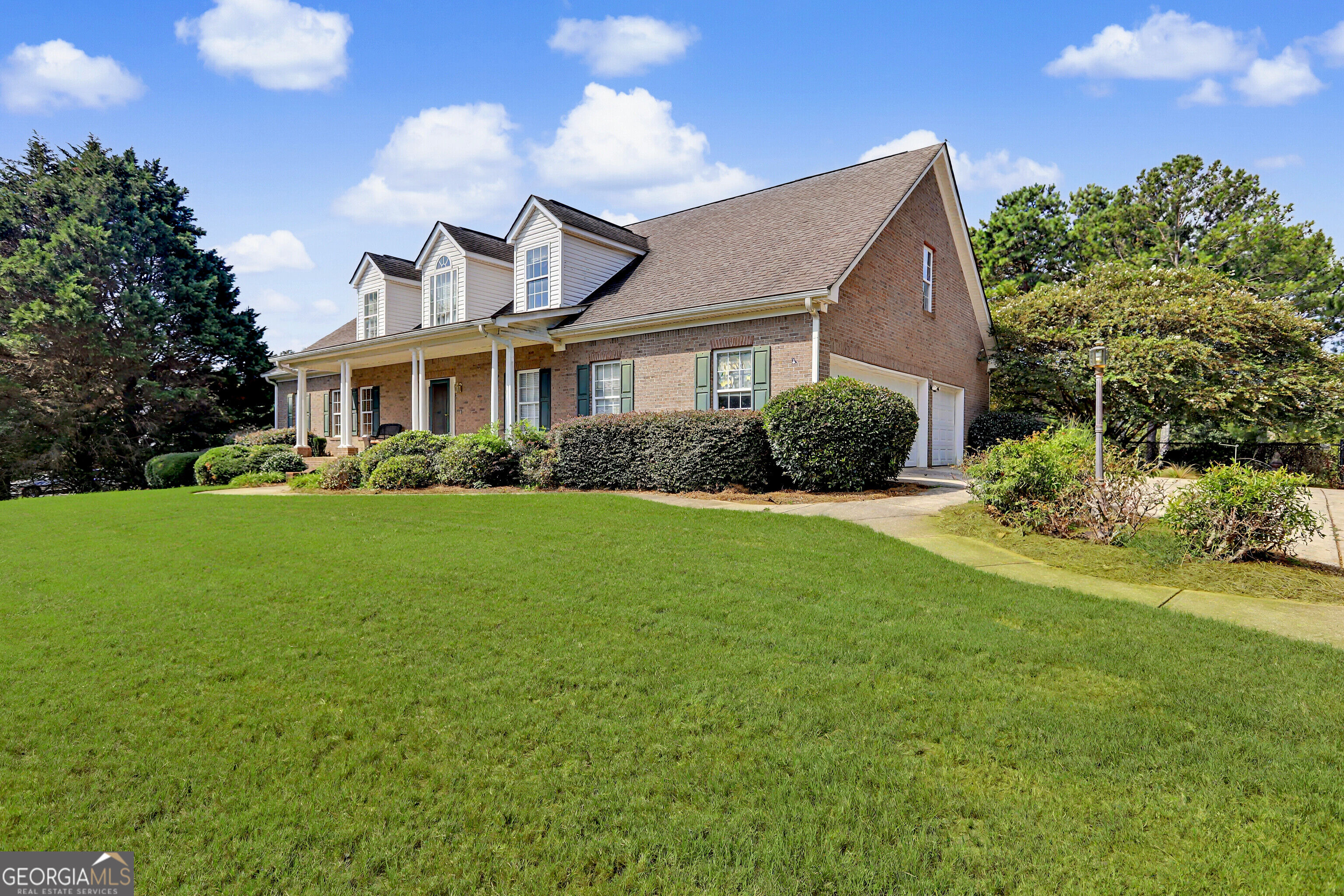 1225 Bent Creek Drive Property Photo 2