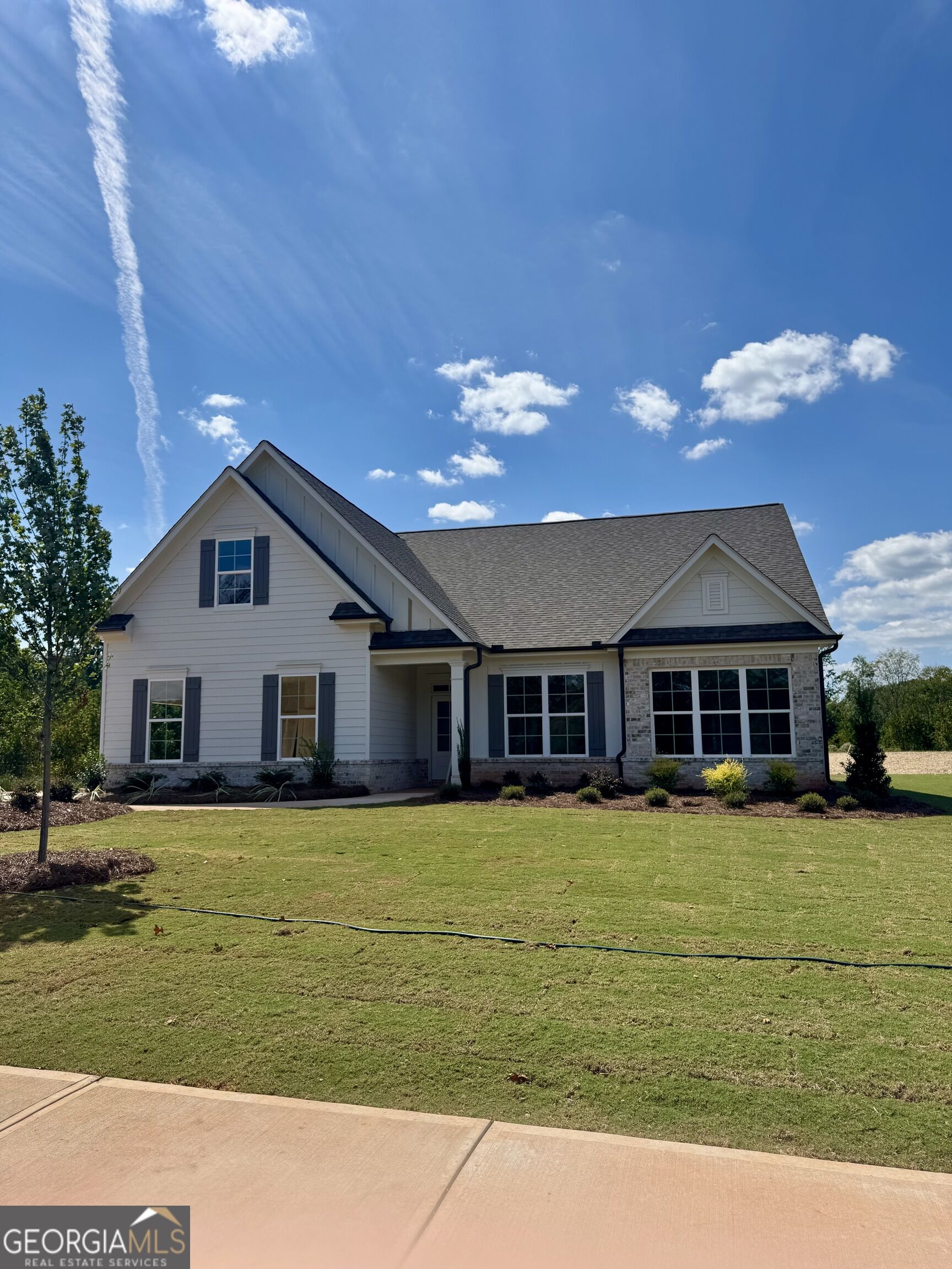 1025 Windy Hill Road Property Photo 2