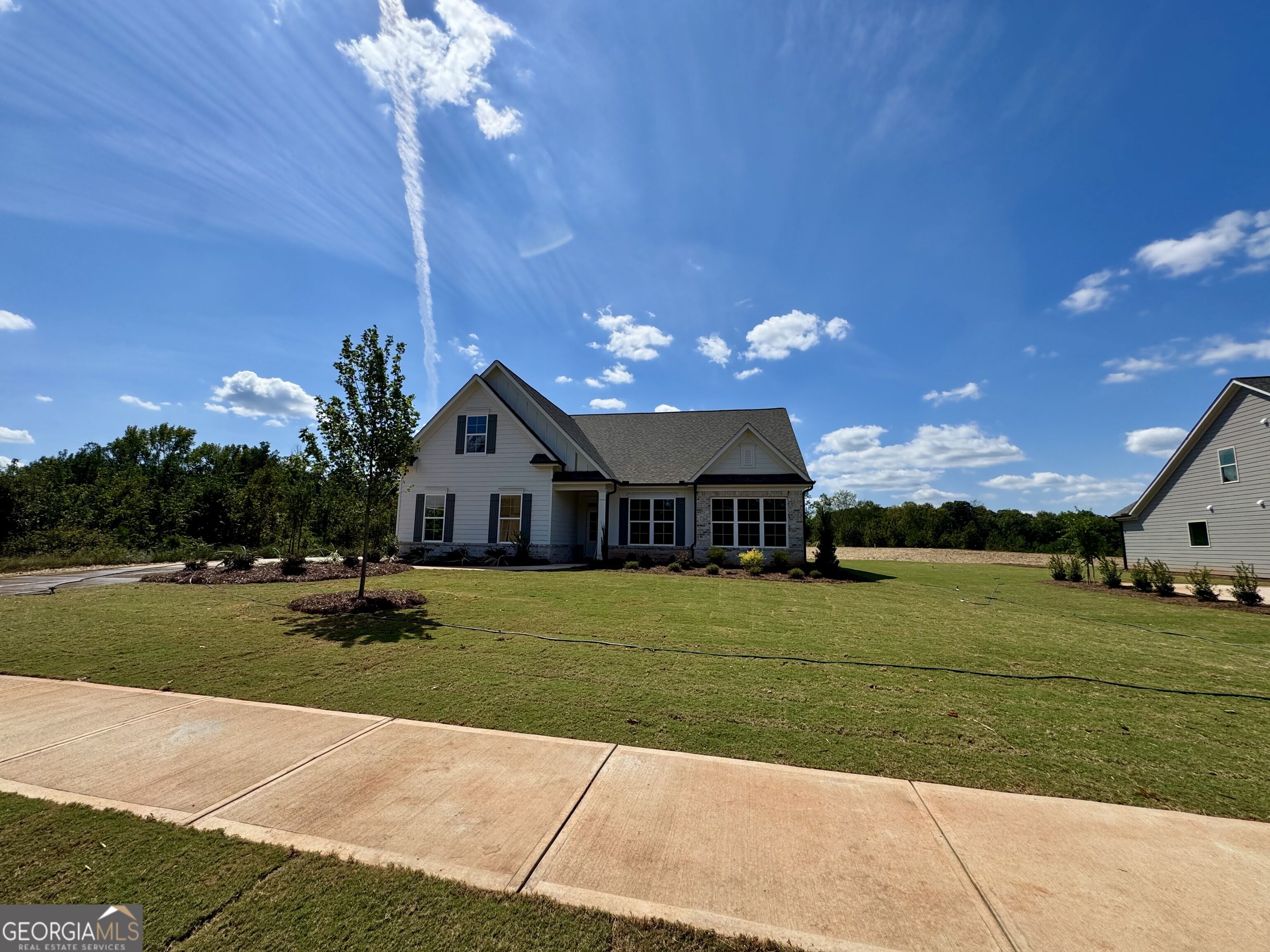 1025 Windy Hill Road Property Photo 3