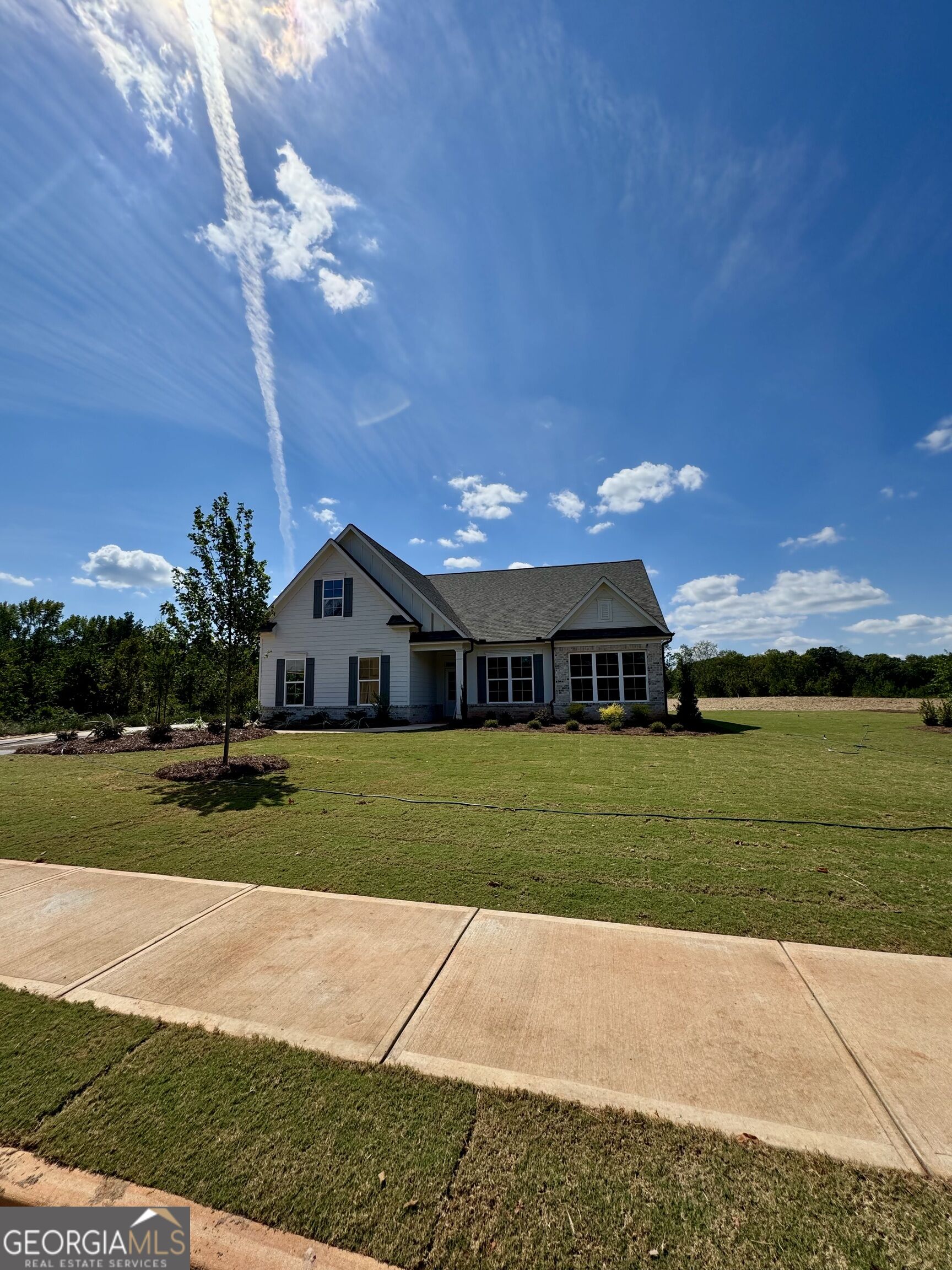 1025 Windy Hill Road Property Photo 4
