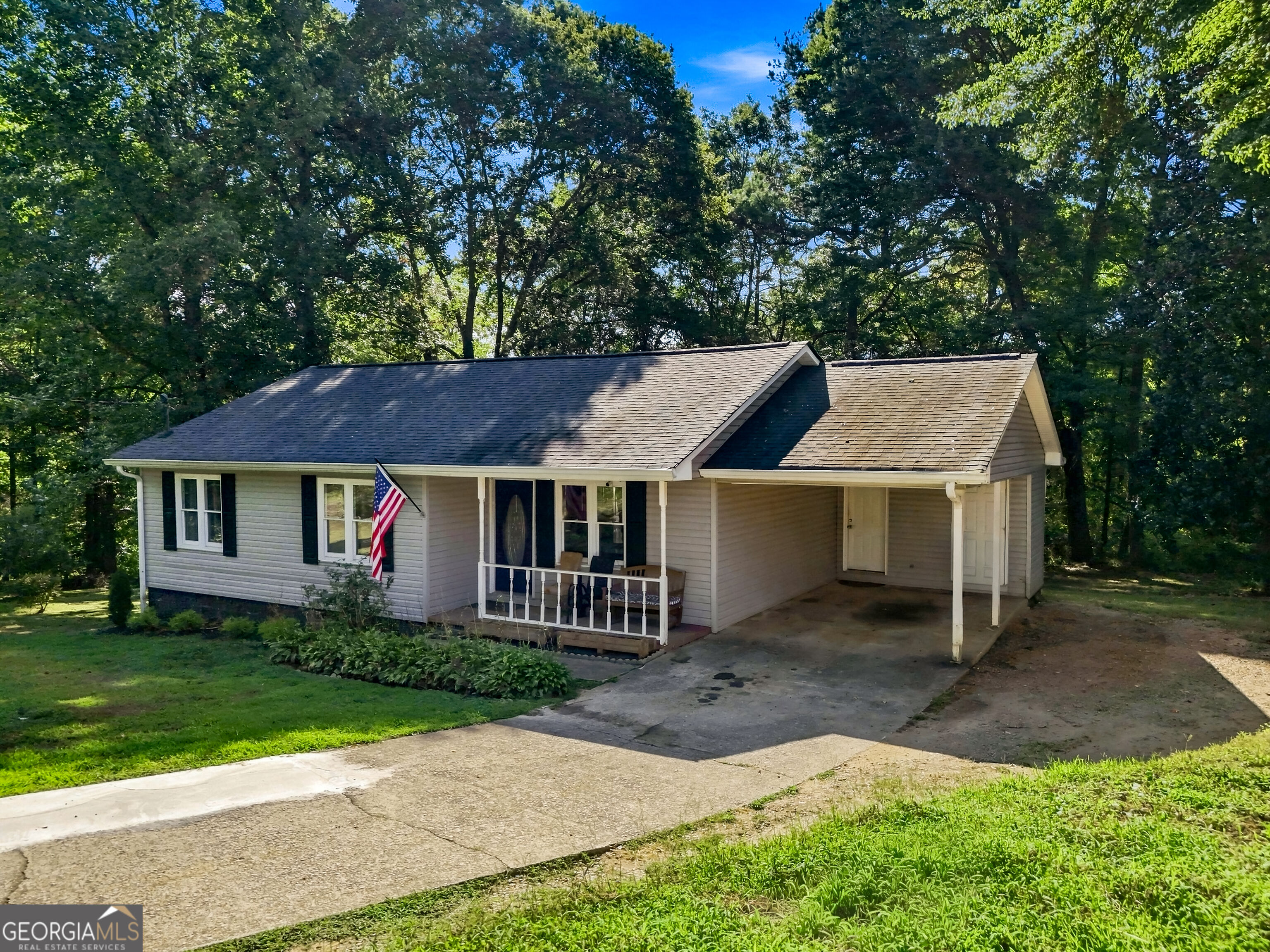 3016 Summer Lake Drive Property Photo 3