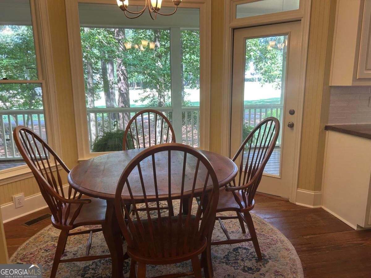 1011 Spy Glass Hill Property Photo 12