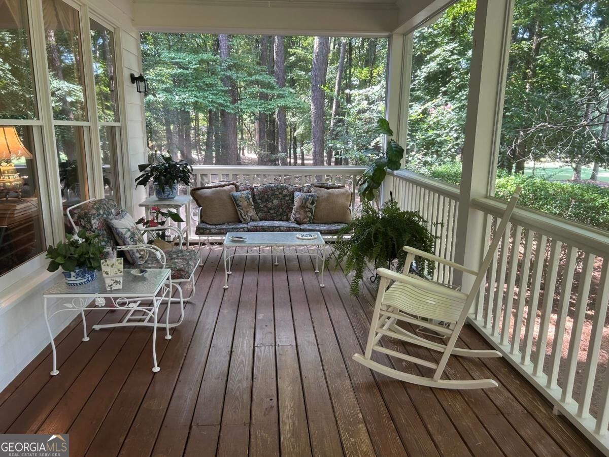 1011 Spy Glass Hill Property Photo 21