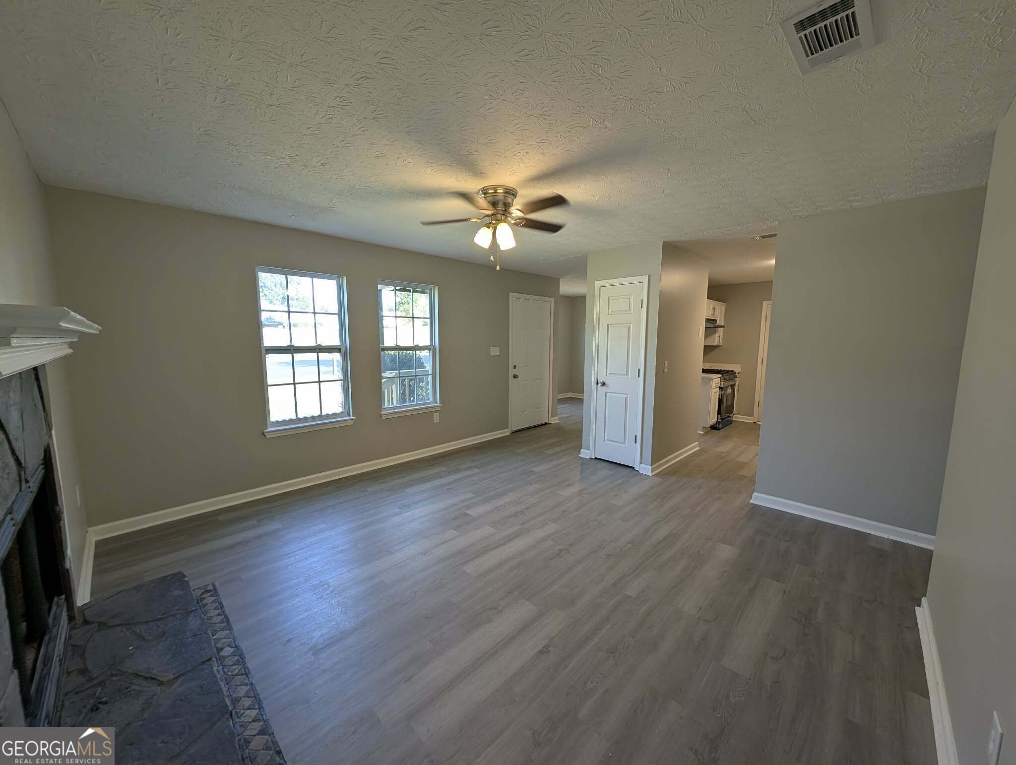 126 Crystal Brook Property Photo 3