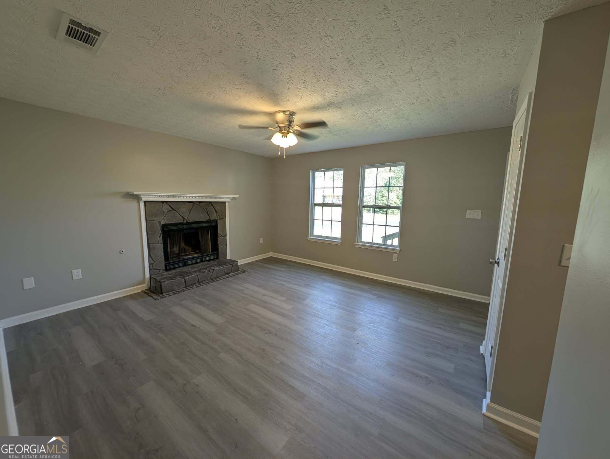 126 Crystal Brook Property Photo 4