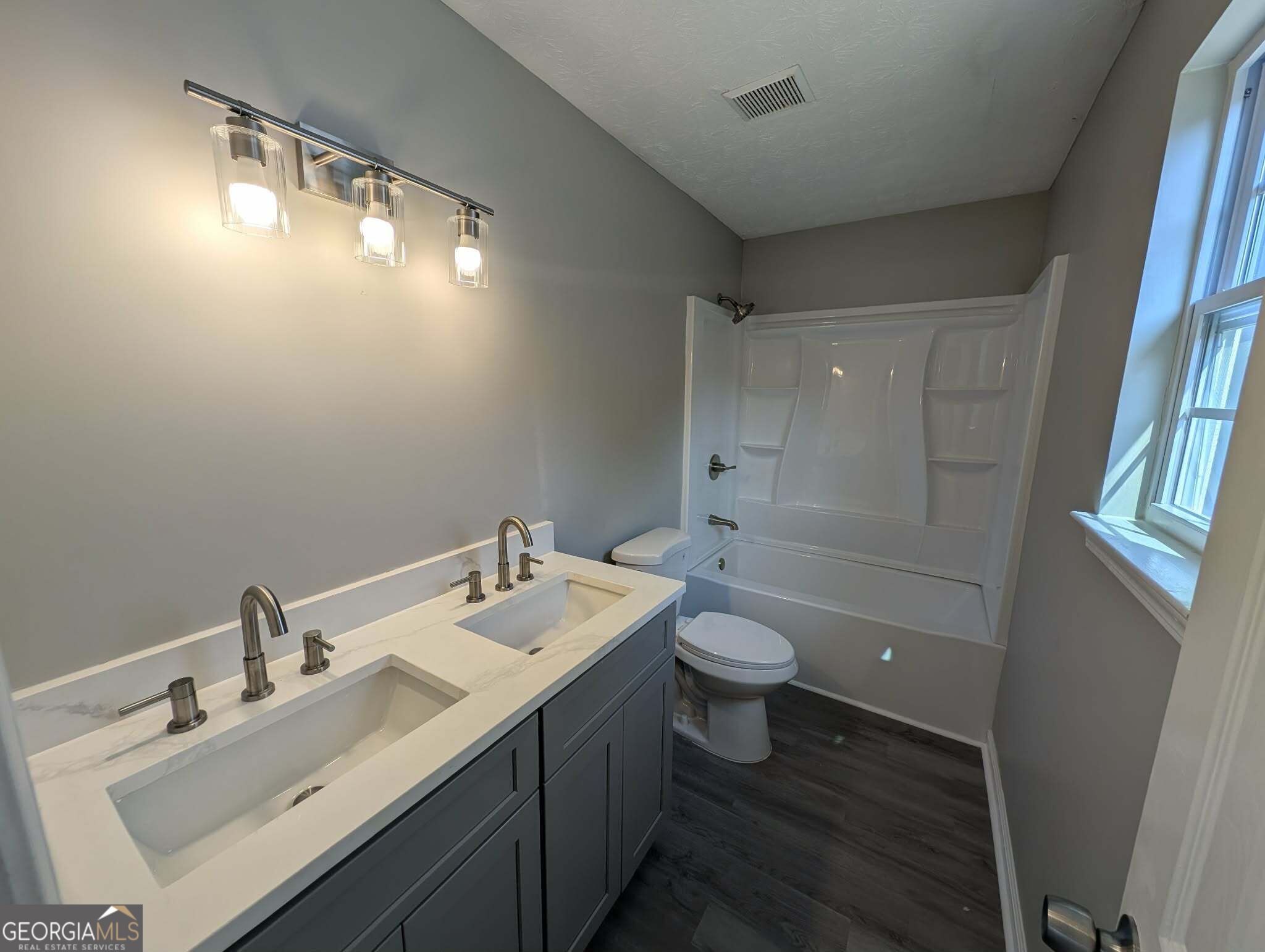 126 Crystal Brook Property Photo 18