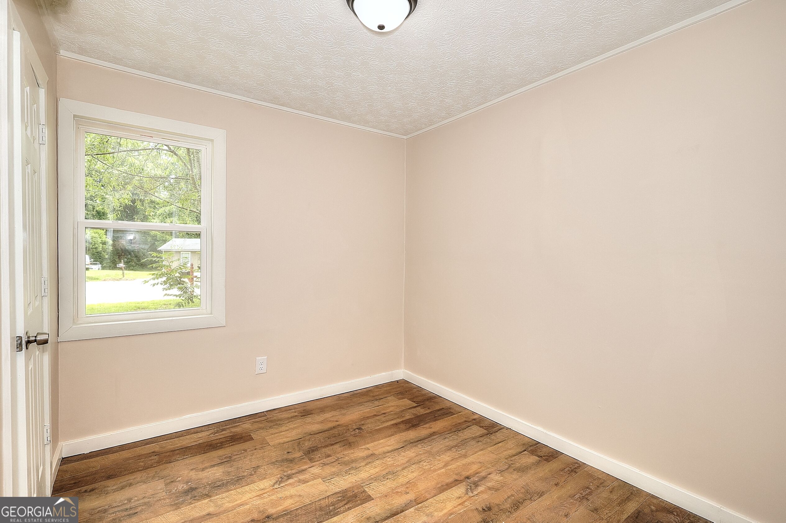 21 Duke Circle Property Photo 7
