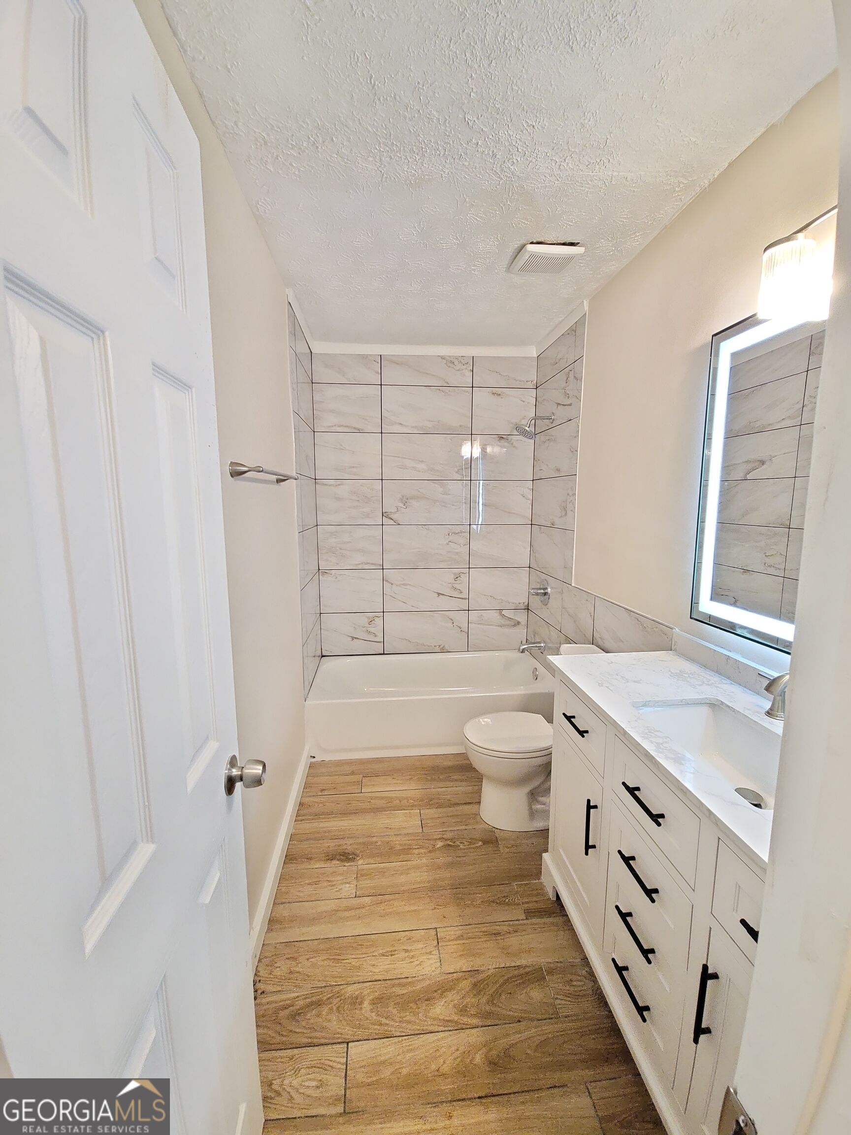 21 Duke Circle Property Photo 16