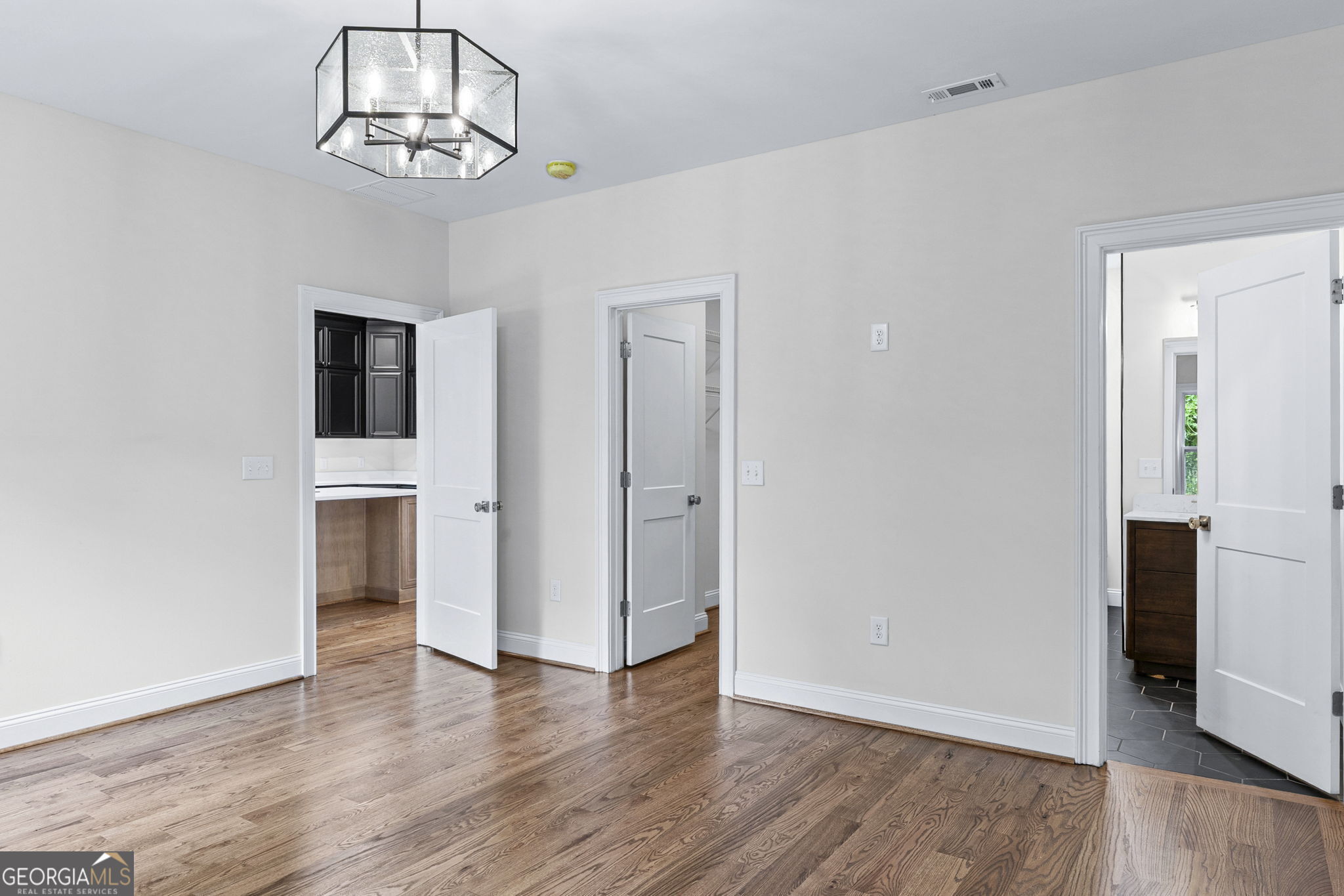 14 Salbide Avenue Property Photo 30