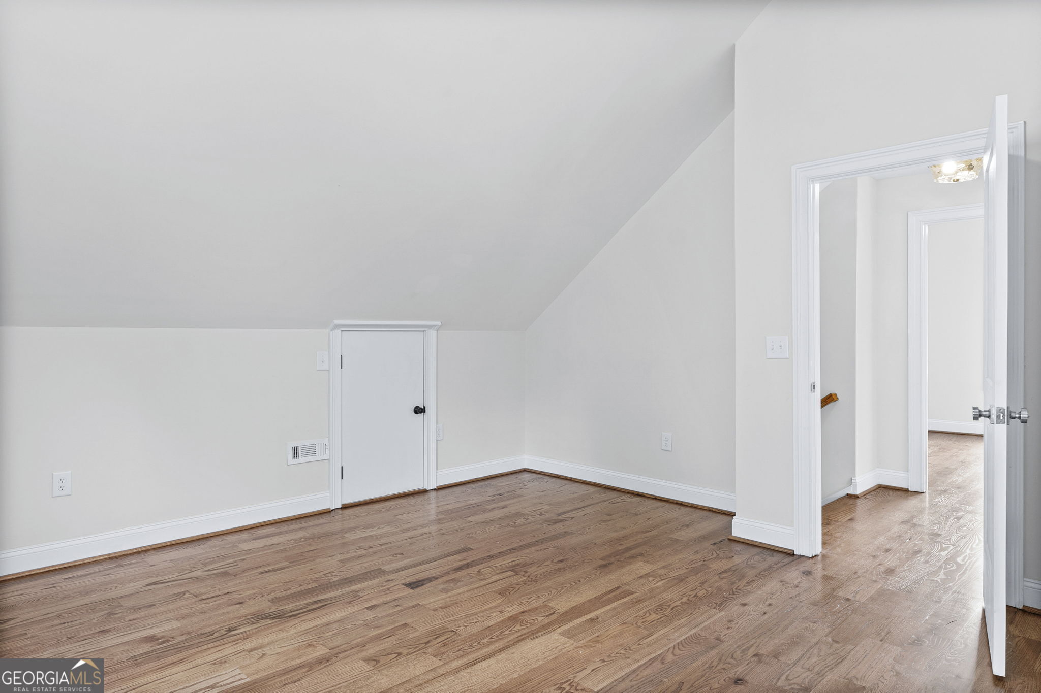 14 Salbide Avenue Property Photo 39