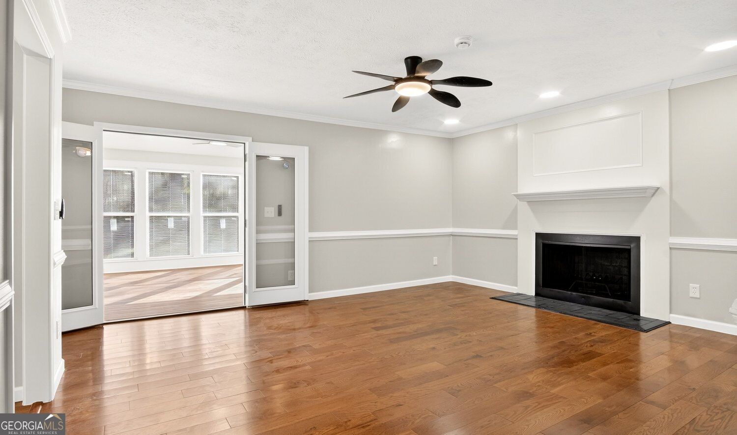 1837 Coventry Way Property Photo 3