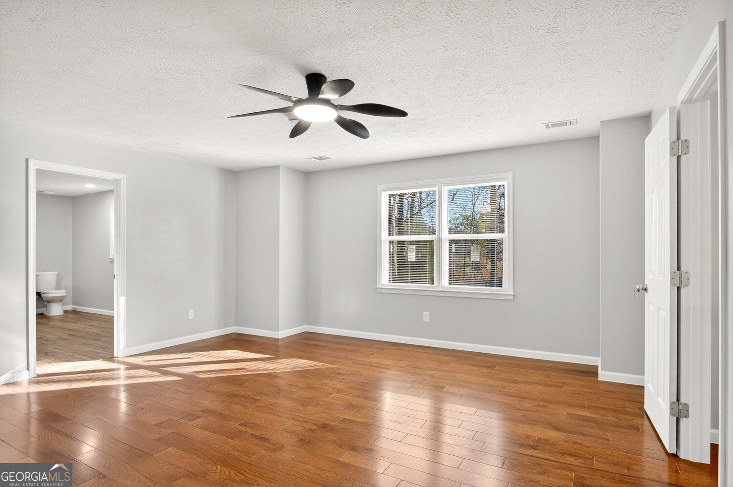 1837 Coventry Way Property Photo 18