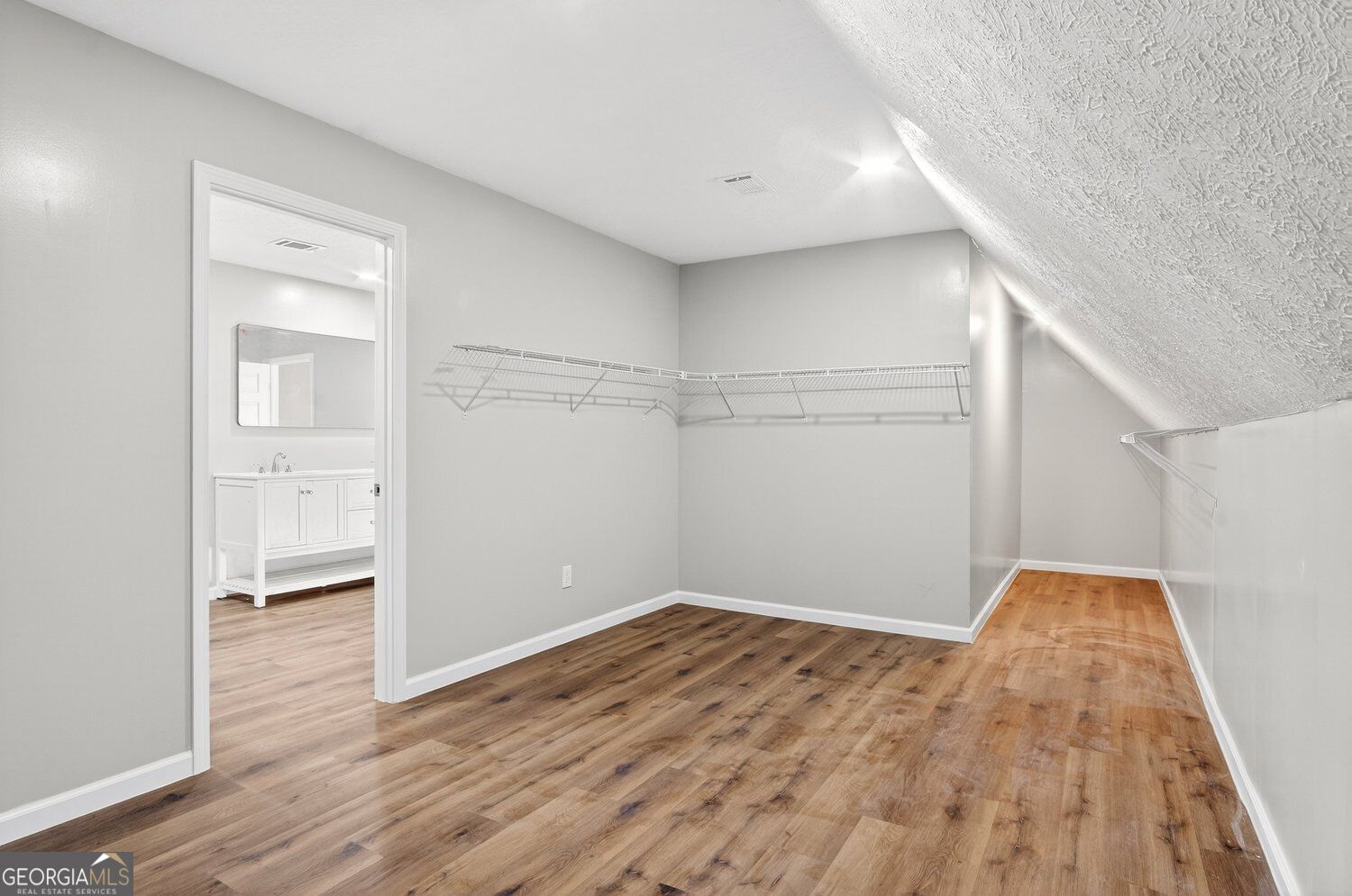 1837 Coventry Way Property Photo 22