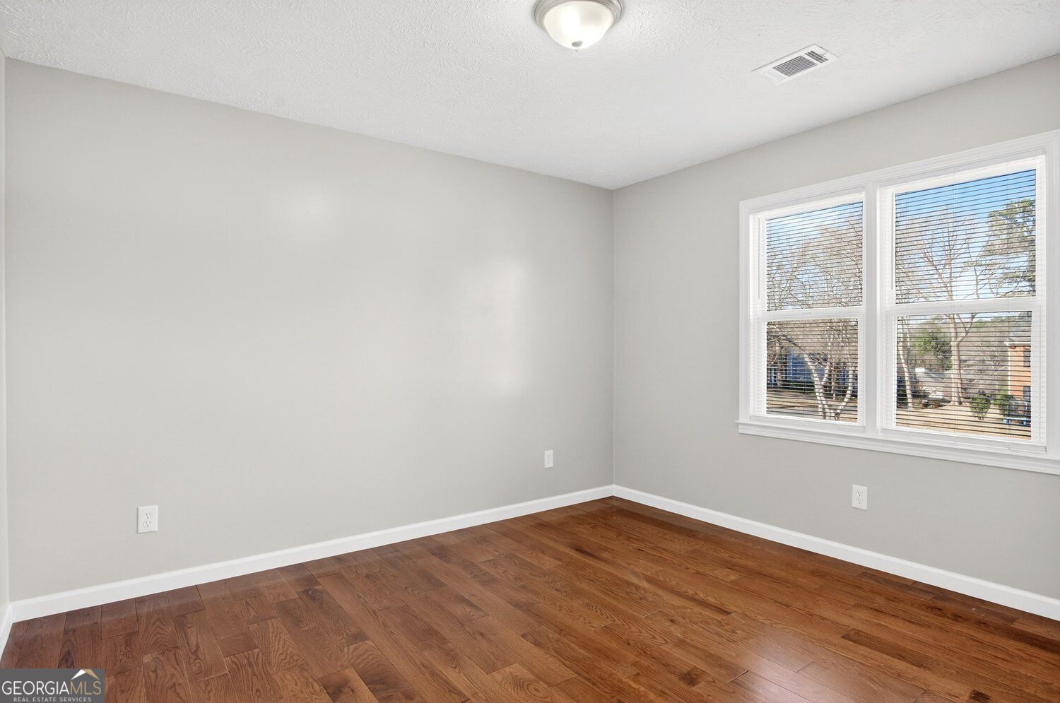 1837 Coventry Way Property Photo 25