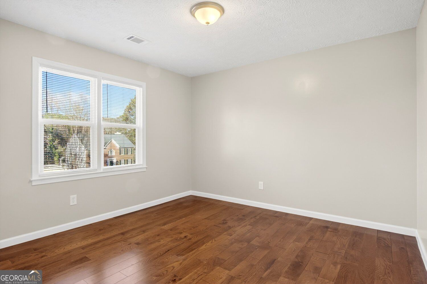 1837 Coventry Way Property Photo 28