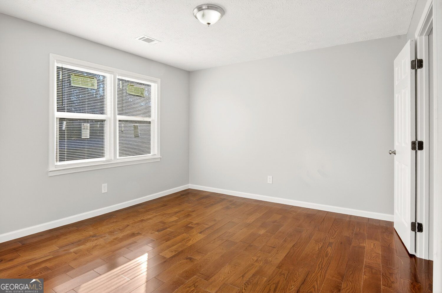 1837 Coventry Way Property Photo 31