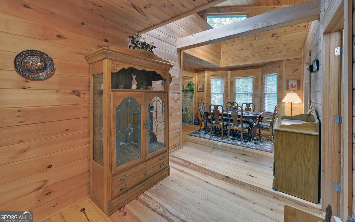 1055 Wolfpen Trail Property Photo 3