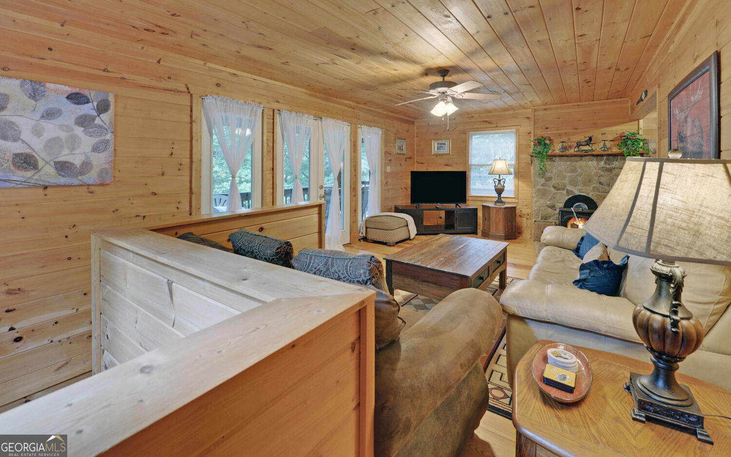 1055 Wolfpen Trail Property Photo 6