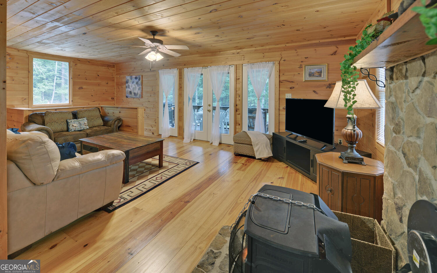 1055 Wolfpen Trail Property Photo 7
