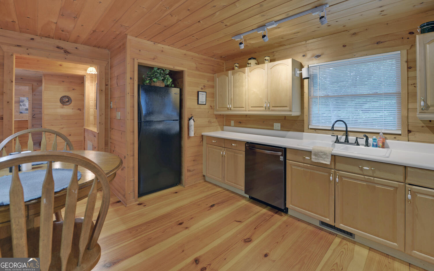 1055 Wolfpen Trail Property Photo 13