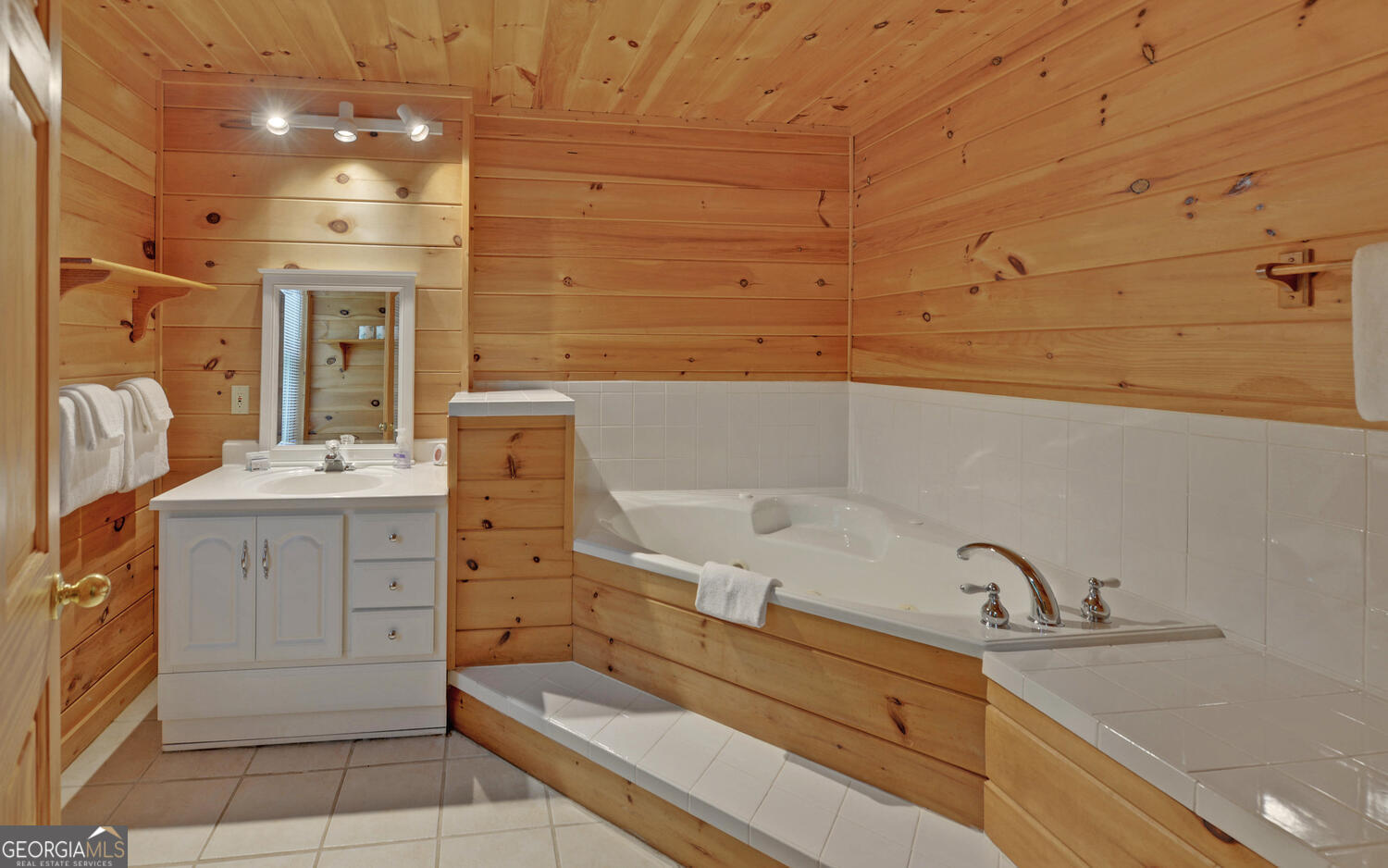 1055 Wolfpen Trail Property Photo 16