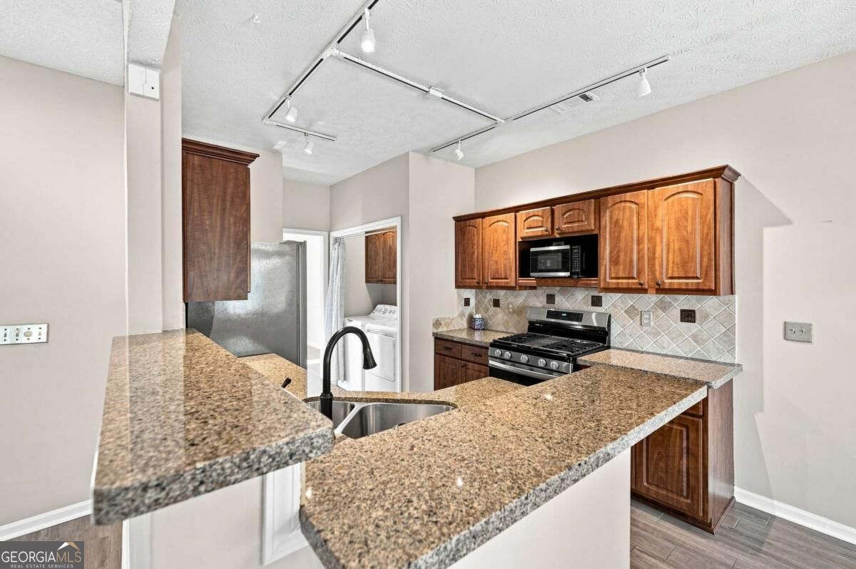 4085 Berkeley Park Drive Property Photo 18