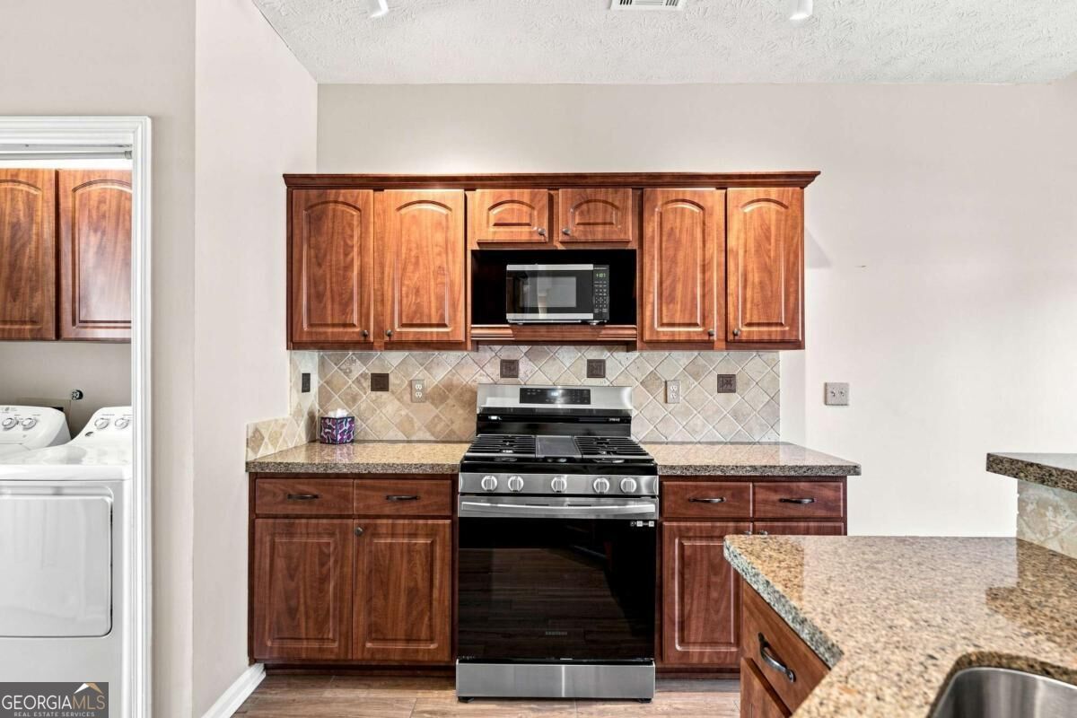 4085 Berkeley Park Drive Property Photo 21