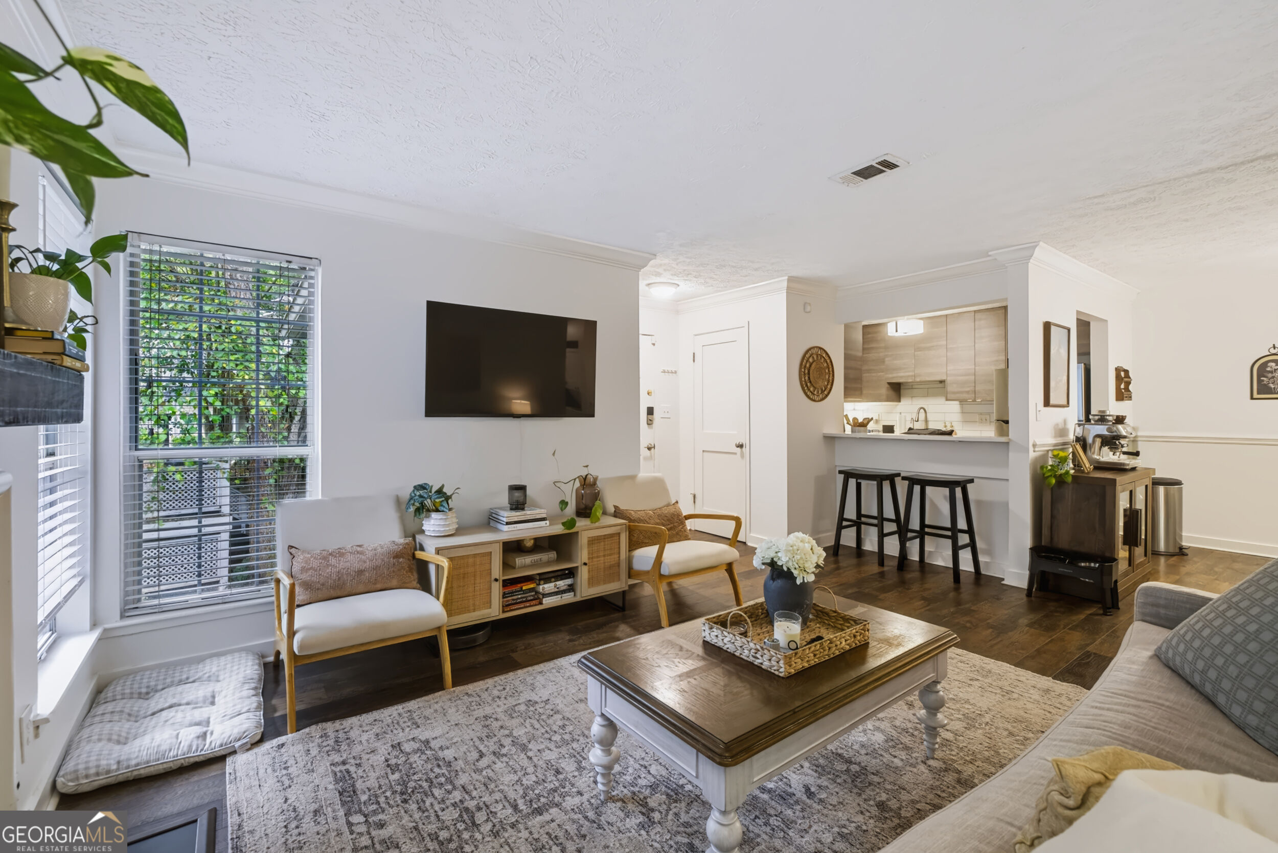 6804 Glenridge Drive # D Property Photo 4