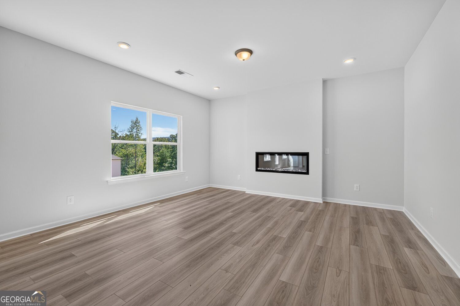 5 Everly Trail Property Photo 5
