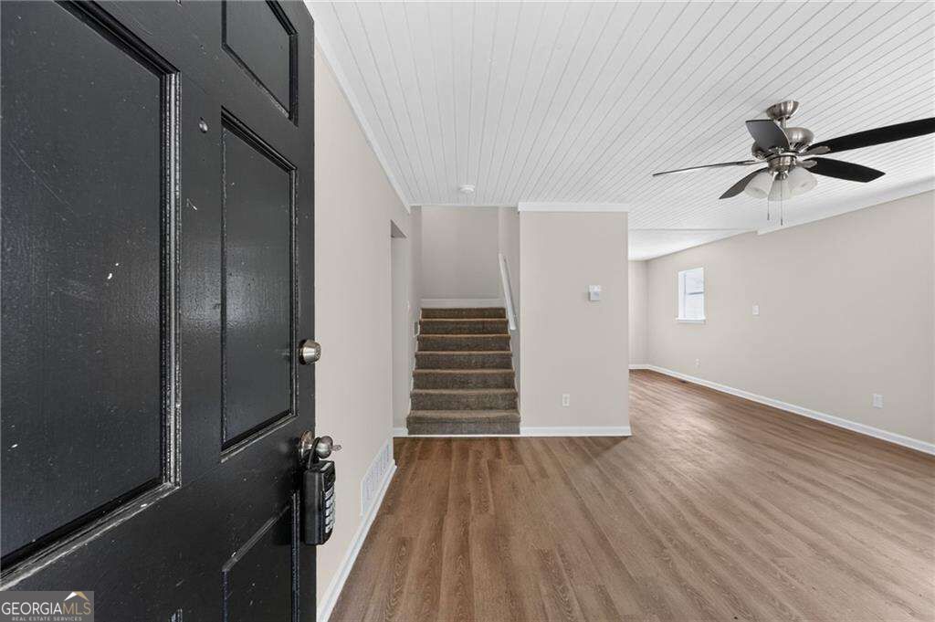 2518 Ridgecrest Drive Property Photo 3