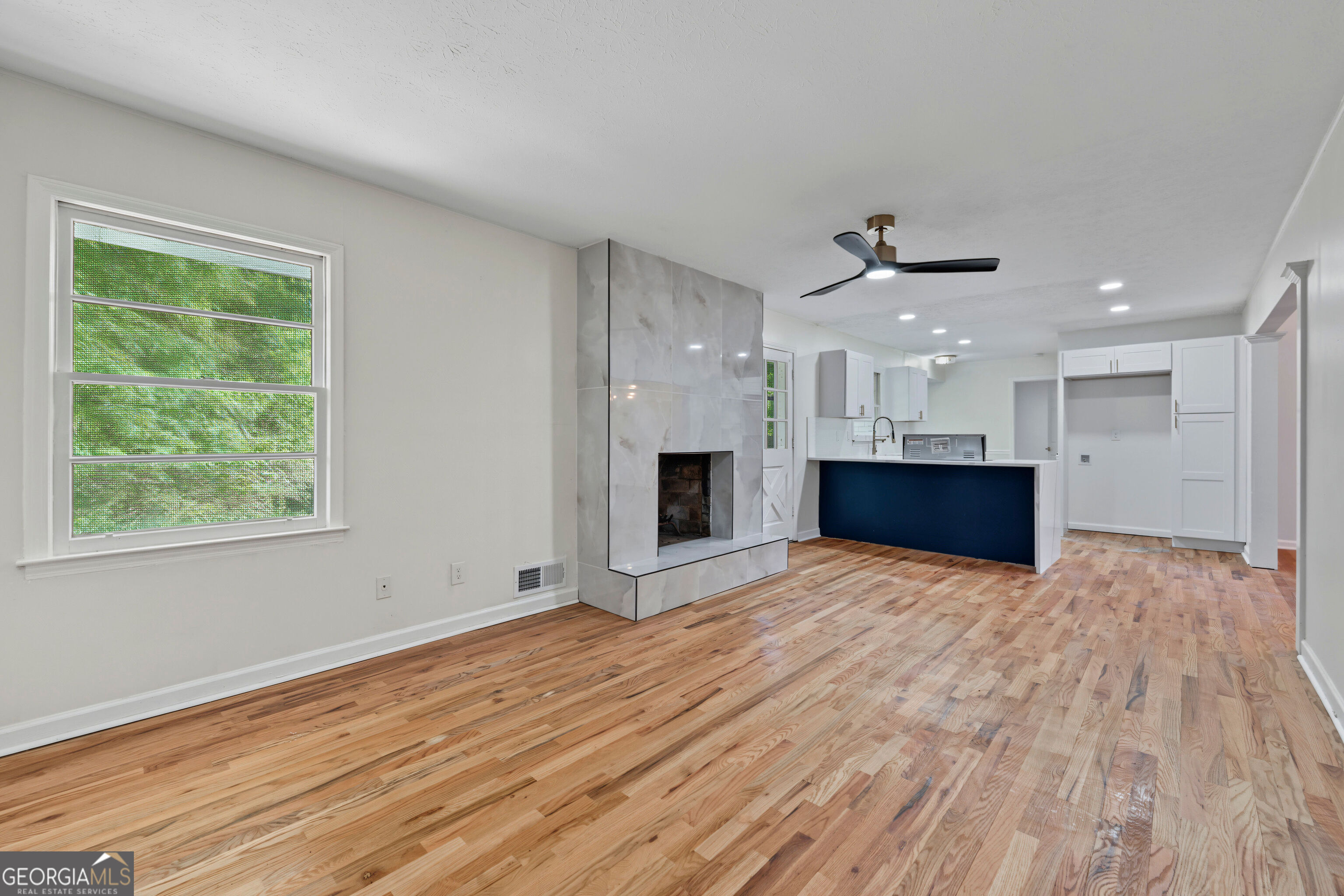 3954 Artist View Property Photo 7