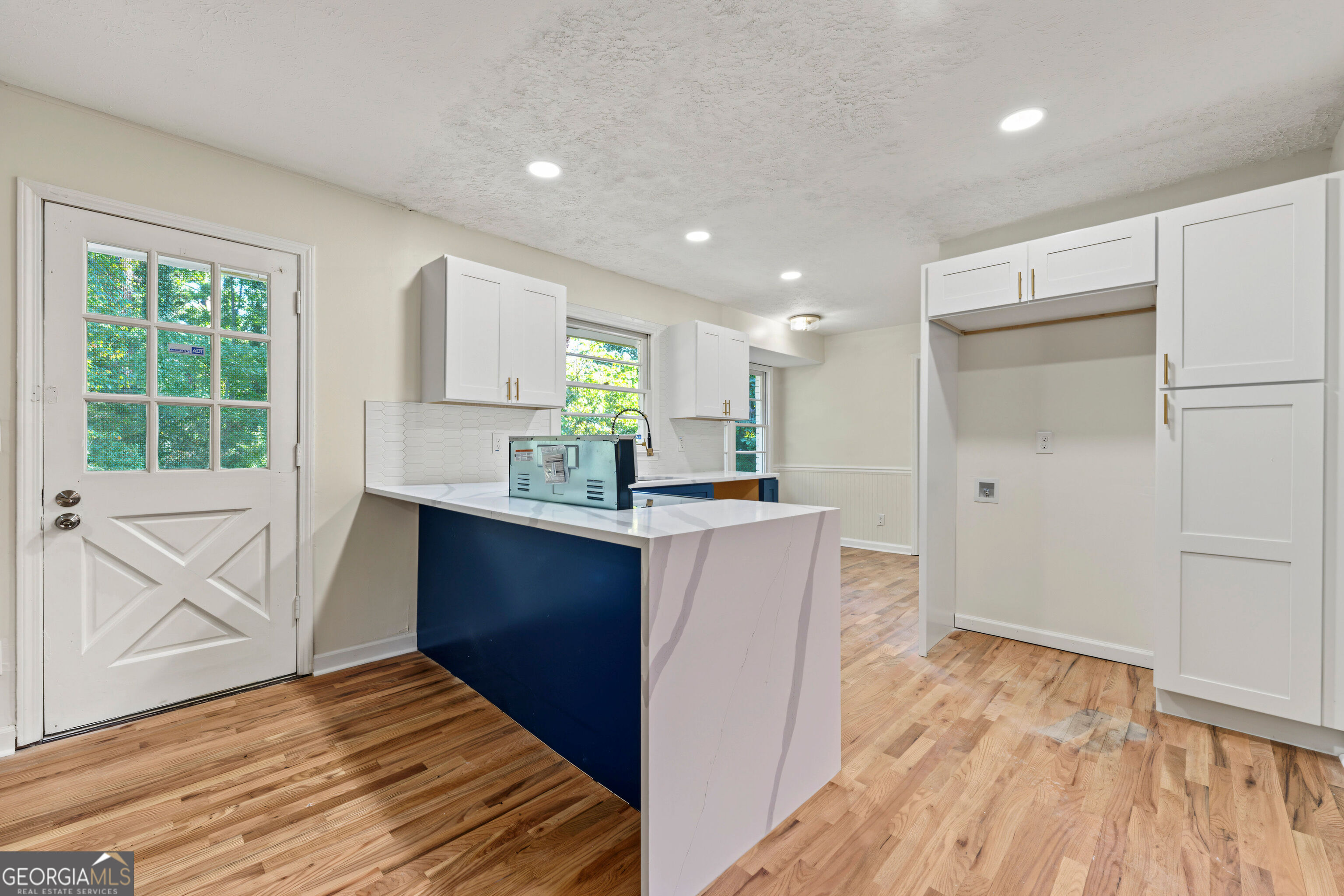 3954 Artist View Property Photo 8