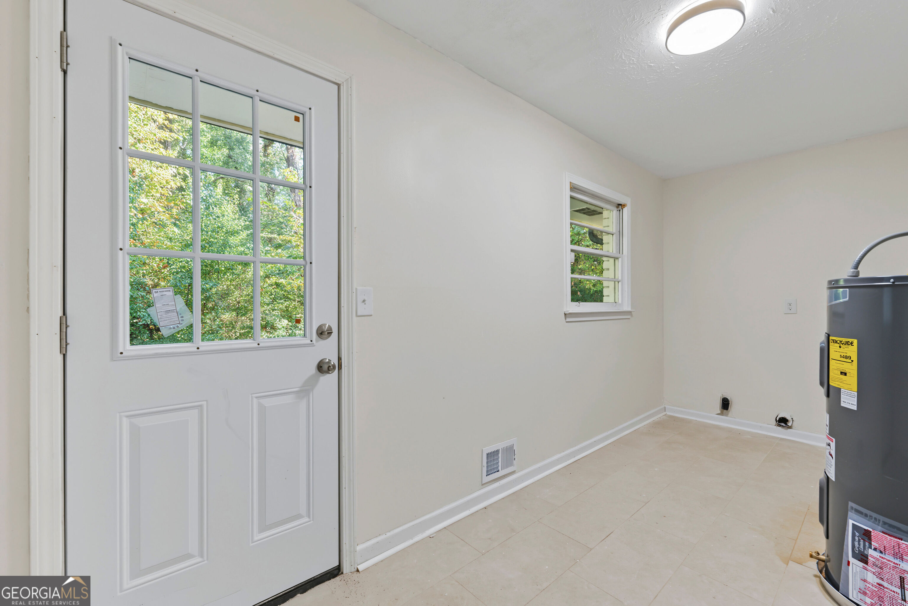 3954 Artist View Property Photo 11