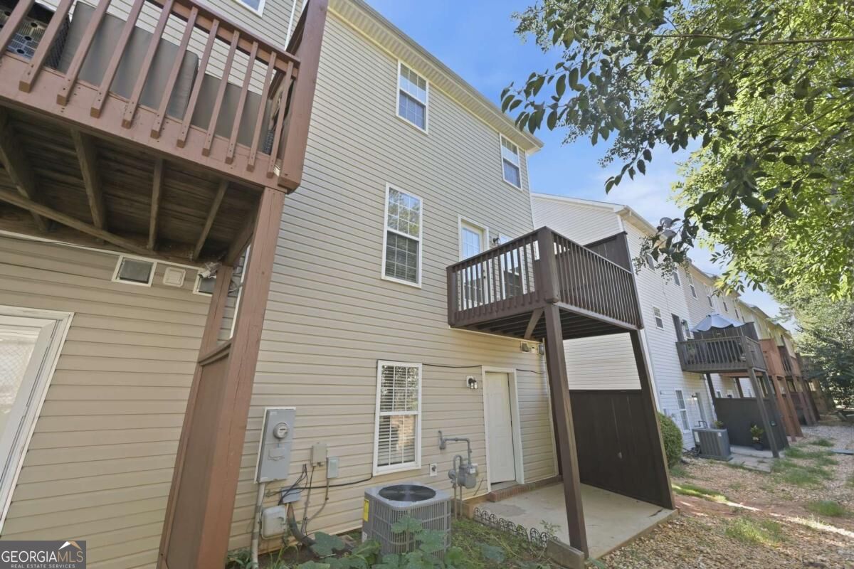 2408 Beaver Falls Drive Property Photo 15