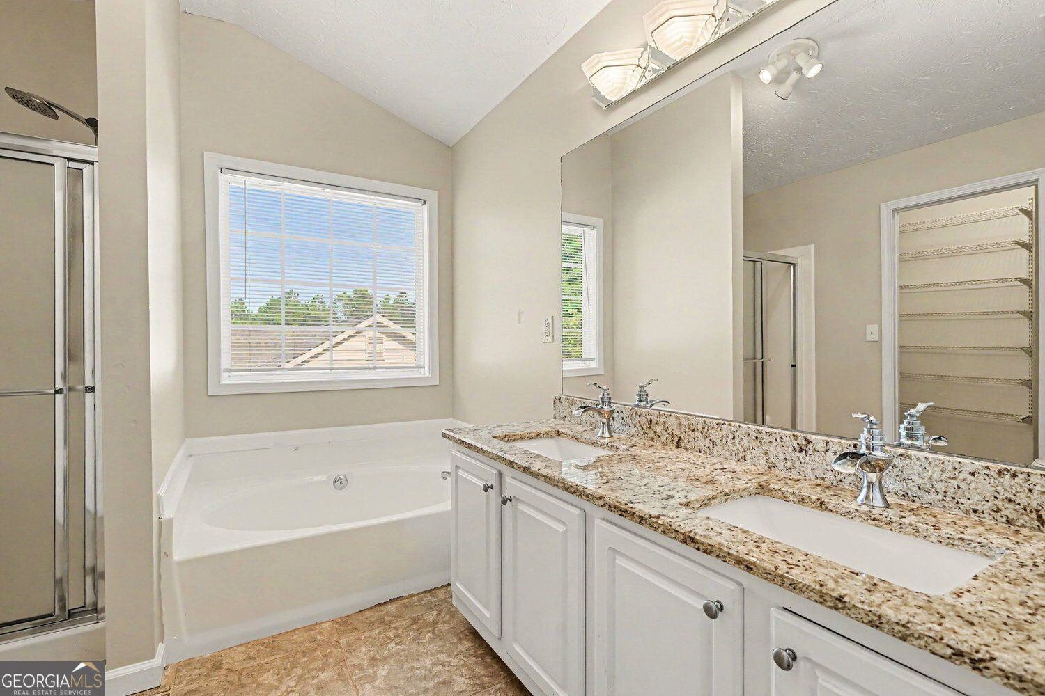 524 Martin Forest Lane Se Property Photo 5
